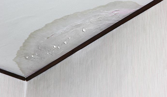 rain leak ceiling stain from water